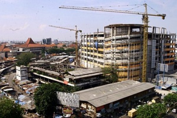Pembangunan Pasar Turi Tahap.III Tak Jelas” 5 Tahun Sudah Nasib Pedagang  Terkatung Katung ” Mengadu ke Gardu La’Nyalla .