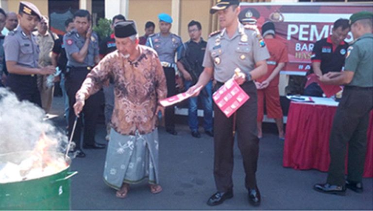 Polres Bondowoso Musnahkan Miras dan Ribuan Narkoba