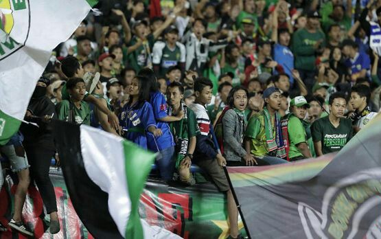 Bajol ijo ” Persebaya Surabaya ” Juara Liga 2 – 2017 , kalahkan PSMS Medan ( 3 – 2 ) .
