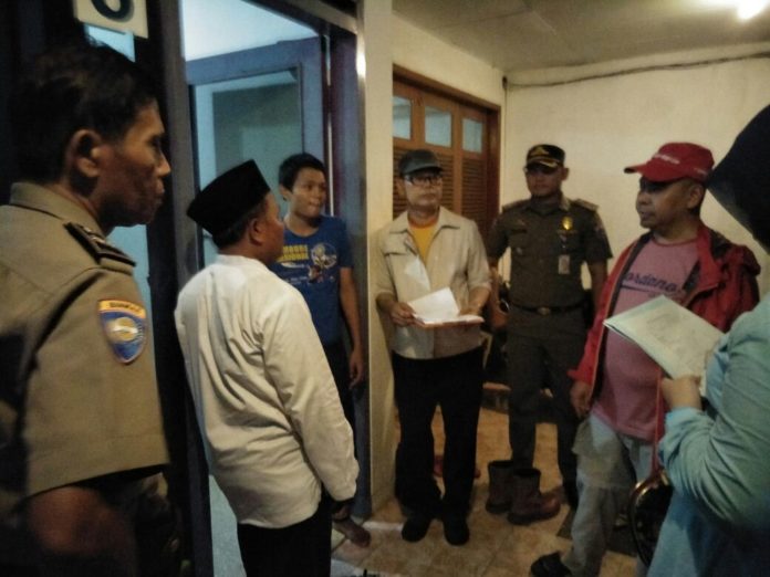 Polsek Tebet Bersama Tiga Pilar Lakukan Operasi Penertiban Tempat Kost di Wilayah Hukumnya