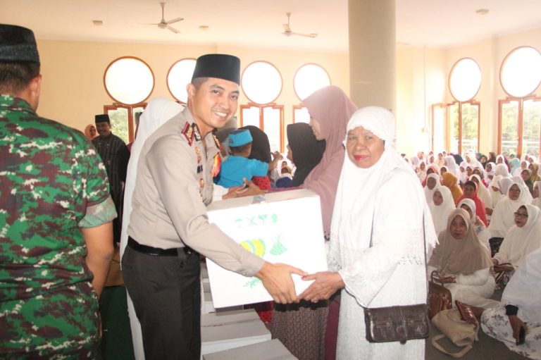 Gelar Safari Ramadhan, Kapolres dan Wabup Gresik Ajak Jaga Keamanan