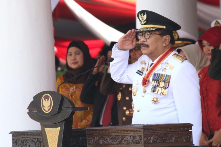 PAKDE KARWO : KONSEP PEMBANGUNAN JATIM ADALAH PEMBANGUNAN MANUSIA SEUTUHNYA