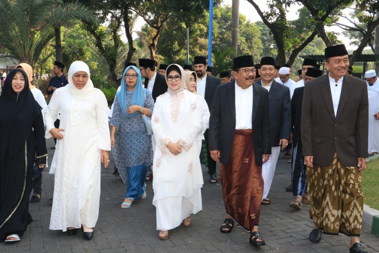 PAKDE KARWO MENGAJAK UMAT TELADANI KEIKHLASAN NABI IBRAHIM AS