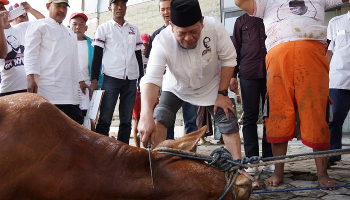La Nyalla: Penyembelian Hewan Kurban Program Rutin Kadin Jatim Setiap Hari Raya Idul Adha