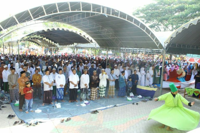 Haul Akbar ke Dua KH. Masyhari dan KH Moch. Sahlan Masyhari Berlangsung Khidmat
