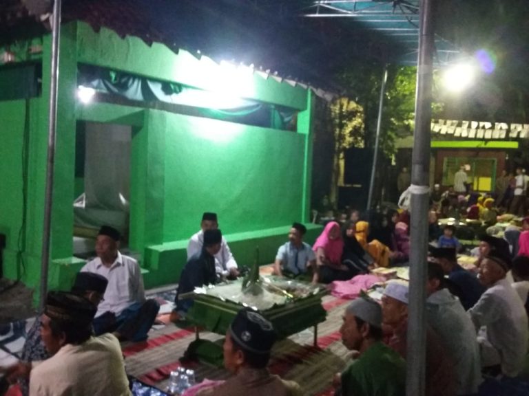 Dusun Klagen Desa Wilayut Laksanakan Malam Satu Suro di Punden Desa Nyai Pasek