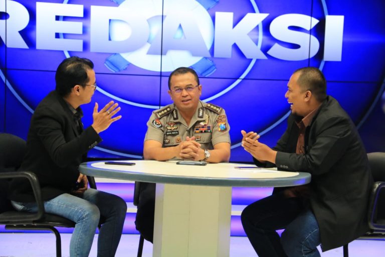 Kombes Pol Frans Barung : Dinamika Politik di Indonesia Hampir Sama Terjadi di Wilayah Jatim Saat Talk Show di SBO TV