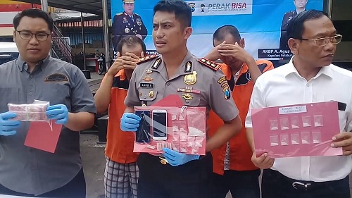 Dua Tersangka Pengedar Narkoba dan Penjualan Mobil bodong Ditangkap Polres Tanjung Perak