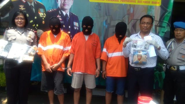 Satnarkoba Polres Malang Bekuk Tiga Pengedar Narkoba.