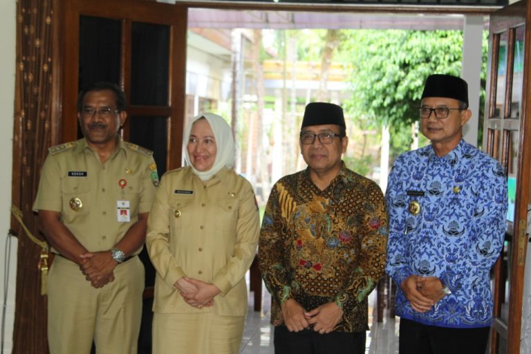 Nota Kesepahaman Tiga Pemerintahan di Berbagai Aspec Untuk Peningkatan Kesejahteraan
