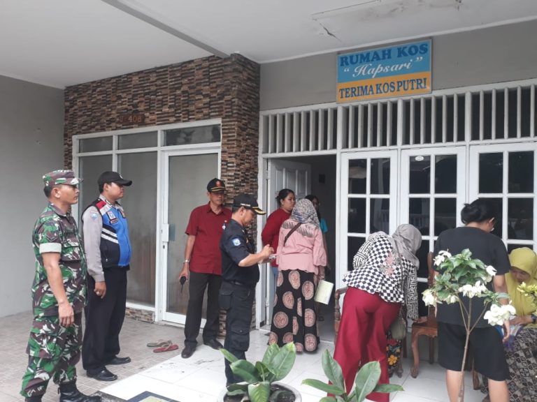 4 WNA Asal Malaysia Terjaring Operasi pendataan penduduk Nonpermanen di Kelurahan Mulyorejo