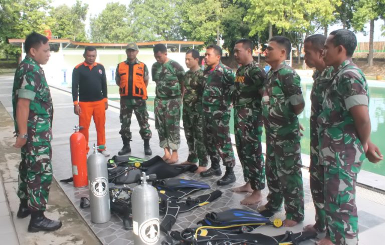Kodim 0813/ Bojonegoro Gelar Latihan Dasar Penyelaman
