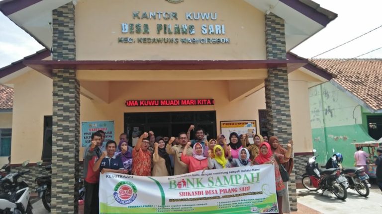 Desa Pilang Kabupaten Cirebon Gelar Rapat Program Bank Sampah