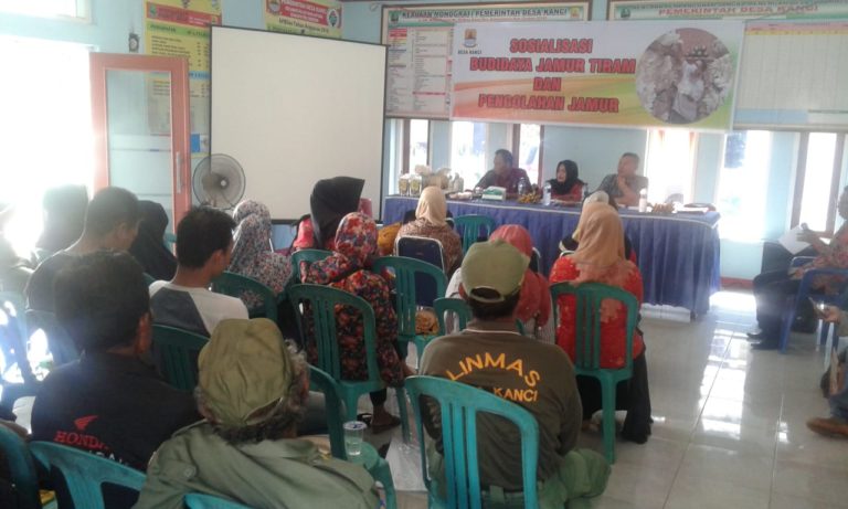 Desa Kanci Gelar Sosialisasi Budidaya Jamur Tiram
