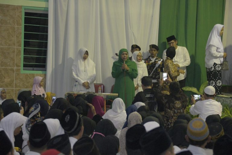 Gubernur Jatim Khofifah Indar Parawansa Hadiri Peringatan Harlah NU ke 93