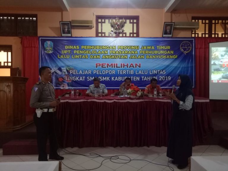 Dishub Jatim dan Satlantas Polres Situbondo Gelar Sosialsai Dengan SMAN Dan SMKN se Situbondo