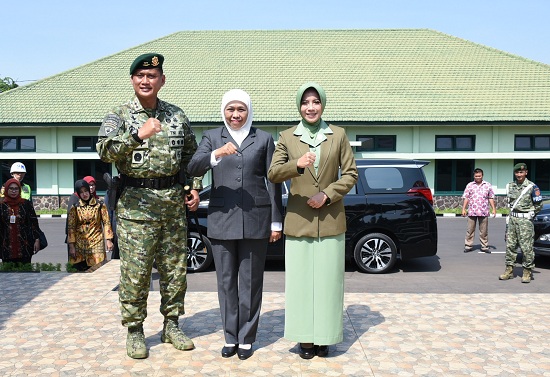 Gubernur Jatim Hadiri Upacara HUT ke-58 Divisi Infanteri 2 Kostrad