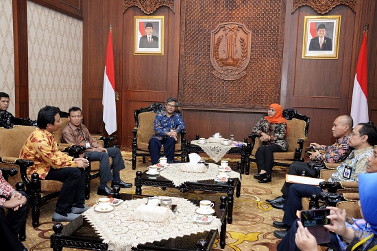 Gubernur Khofifah Minta PLN Jamin Tersedianya Listrik Saat Pemilu