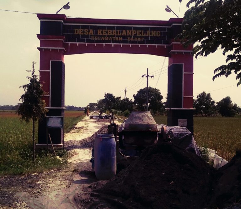 Kegiatan Dana Desa, Desa Kebalanpelang Fokus Dalam Pembangunan Jalan Rabat Beton