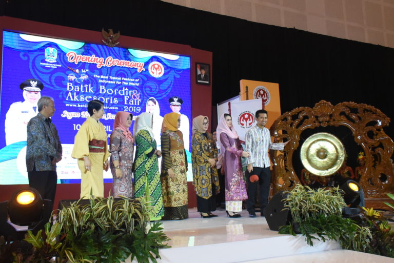 Batik Bordir dan Aksesoris Jadi Tulang Punggung Industri Kreatif di Jatim