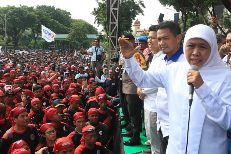 Gubernur Khofifah Berikan Kuota 5 Persen Masuk SMA/SMK Negeri Untuk Anak Buruh Tidak Mampu di Jatim