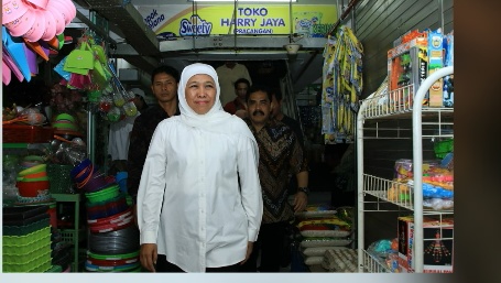 Gubernur Khofifah Pastikan Stok Bahan Pokok Ramadhan Aman