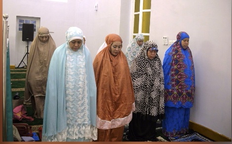 Gubernur Khofifah Ajak Seluruh ASN Pemprov Jatim Beramal dan Bershodaqoh