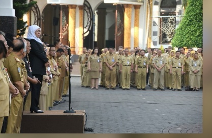 Gubernur Khofifah Canangkan ZIS bagi ASN Selama Bulan Ramadhan