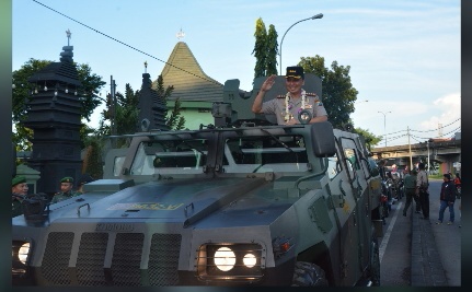 Pisah – Sambut Kapolrestabes Surabaya di Makorem 084/Bhaskara Jaya.