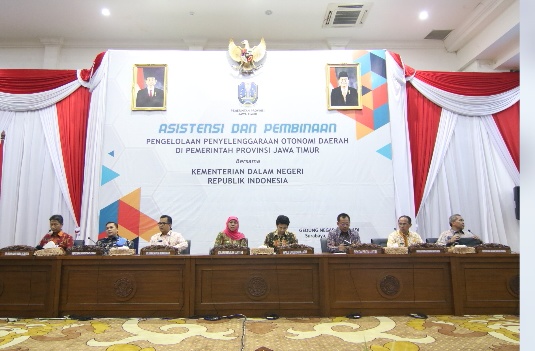 Gubernur Khofifah Harap PP 12/2019 Beri Preferensi  Bantuan Keuangan Antar Daerah