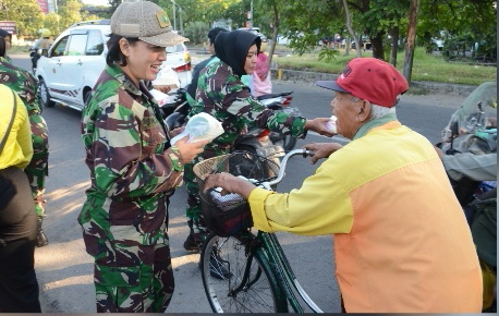 Srikandi Kowad Korem Bhaskara Jaya Bikin Geger Jalanan Frontage Surabaya-Sidoarjo