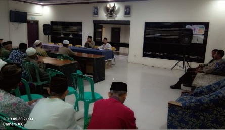 Kuwu Goa Kidul Kabupaten Cirebon Beri Tunjangan