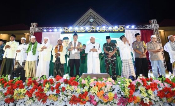 Sholawat Bhenning Diakhir Ramadhan Penuh Dengan Antusias warga Di Polres Situbondo