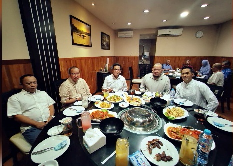 Waketum Kadin Indonesia Bukber dengan La Nyalla Bahas Peluang Usaha di Jatim