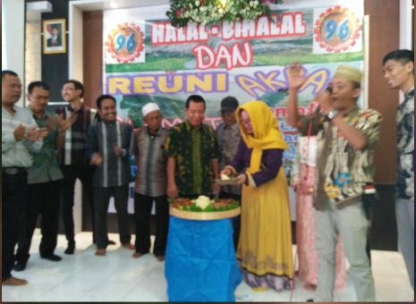 STM Daerah 96 Mengadakan Reuni di SMK Situbondo Sekaligus Halal Bihalal