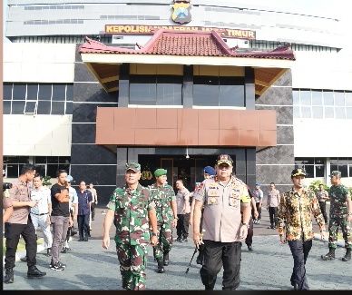 Wagub Emil Hadiri Apel Konsolidasi Operasi Ketupat Semeru 2019