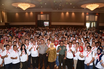 Gubernur Khofifah Apresiasi Deklarasi Bersatu dan Damailah Indonesia yang Digagas FORKAS Jatim