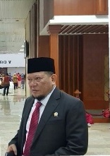 Gugus Barat Dua, Aklamasi Usung La Nyalla