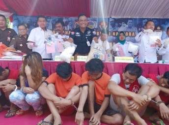 Satu Bulan Satresnarkoba Polrestabes Surabaya Tangkap 18 Tersangka