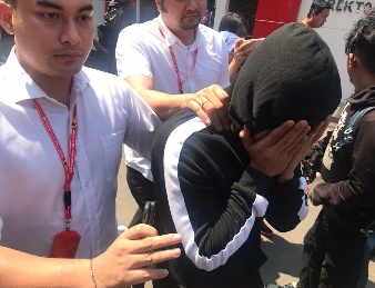 Sehari Ditetapkan DPO, Mucikari Prostitusi Online Ditangkap Polda Jatim