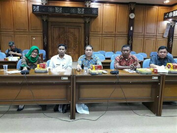 Hearing Ke Anggota Dewan Tentang Tower Bodong Yang Melanggar Aturan Dalam Pendirian Di Desa Medaeng