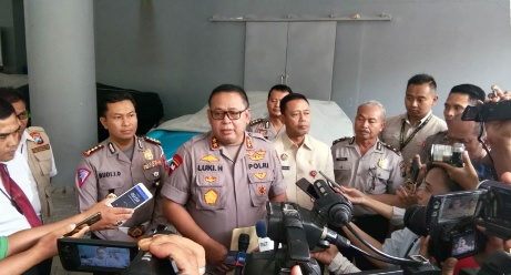 Polda Jatim Amankan Belasan Mobil Mewah.