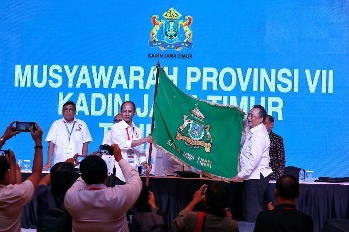 Terpilih Secara Aklamasi, Adik Dwi Putranto Pimpin Kadin Jatim Gantikan LaNyalla