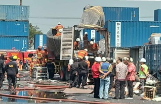Truk Kontainer PT Tanto Makan 6 Korban, Akibat Terbakar dan Meledak
