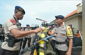 APEL GELAR PERLENGKAPAN DAN PERALATAN SAR BRIMOB POLDA JATIM