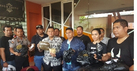 Home Industri Pembuat Ganja Sintetis Di Gulung Gabungan Satuan Narkoba