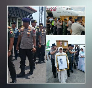 DANSAT BRIMOB POLDA JATIM MENGHADIRI PEMAKAMAN KH. SALAHUDDIN WAHID DI JOMBANG