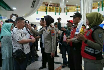 SOSIALISASI POLA HIDUP SEHAT, BERSIH-BERSIH SERTA PENCEGAHAN PENYAKIT DAN VIRUS