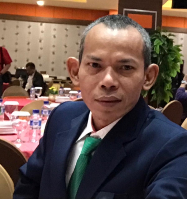 Risma Harus Berani LOCK DOWN dan Stop Pencitraan