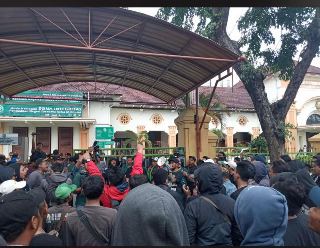 Keputusan Majelis Hakim PN Surabaya Menangkan Gugatan PT Persebaya Indonesia Terkait Kepemilikan Wisma Persebaya